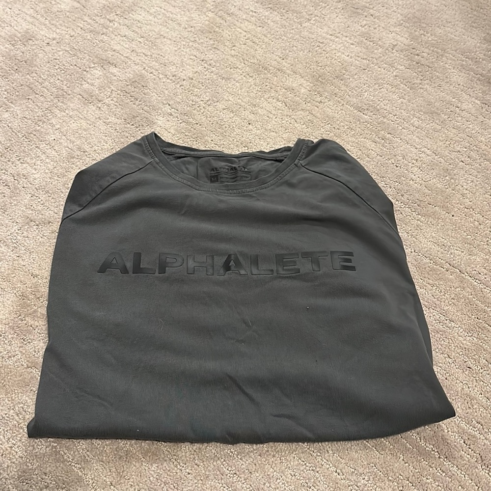 Alphalete shirt, grey in size medium